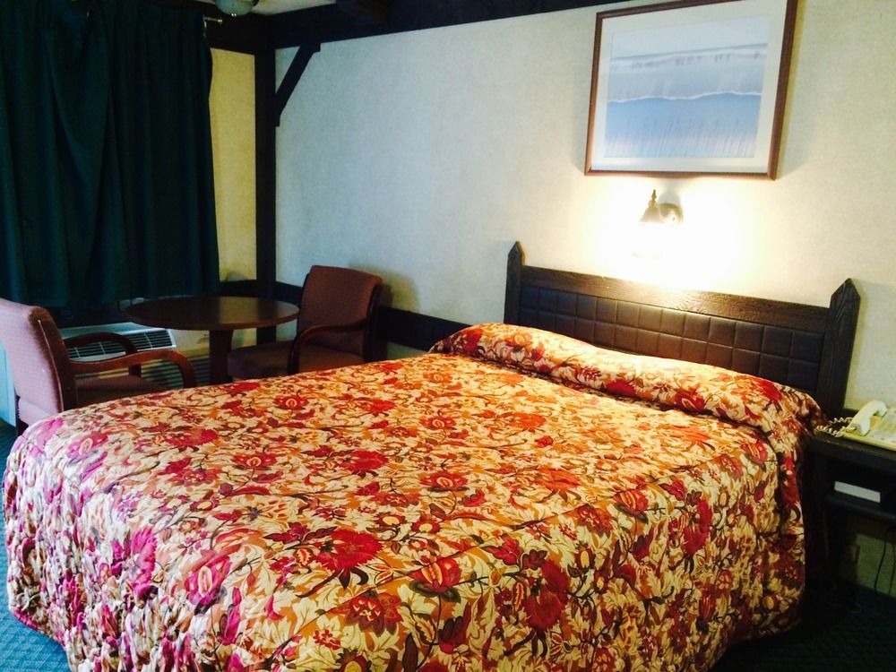 Greystone Motel Hillsboro Bagian luar foto