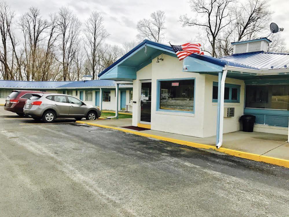Greystone Motel Hillsboro Bagian luar foto