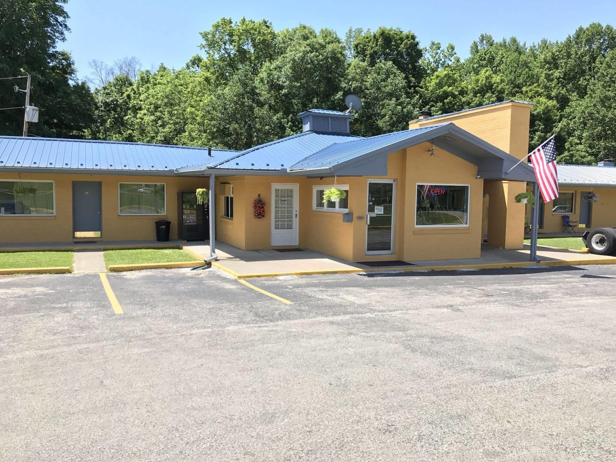 Greystone Motel Hillsboro Bagian luar foto