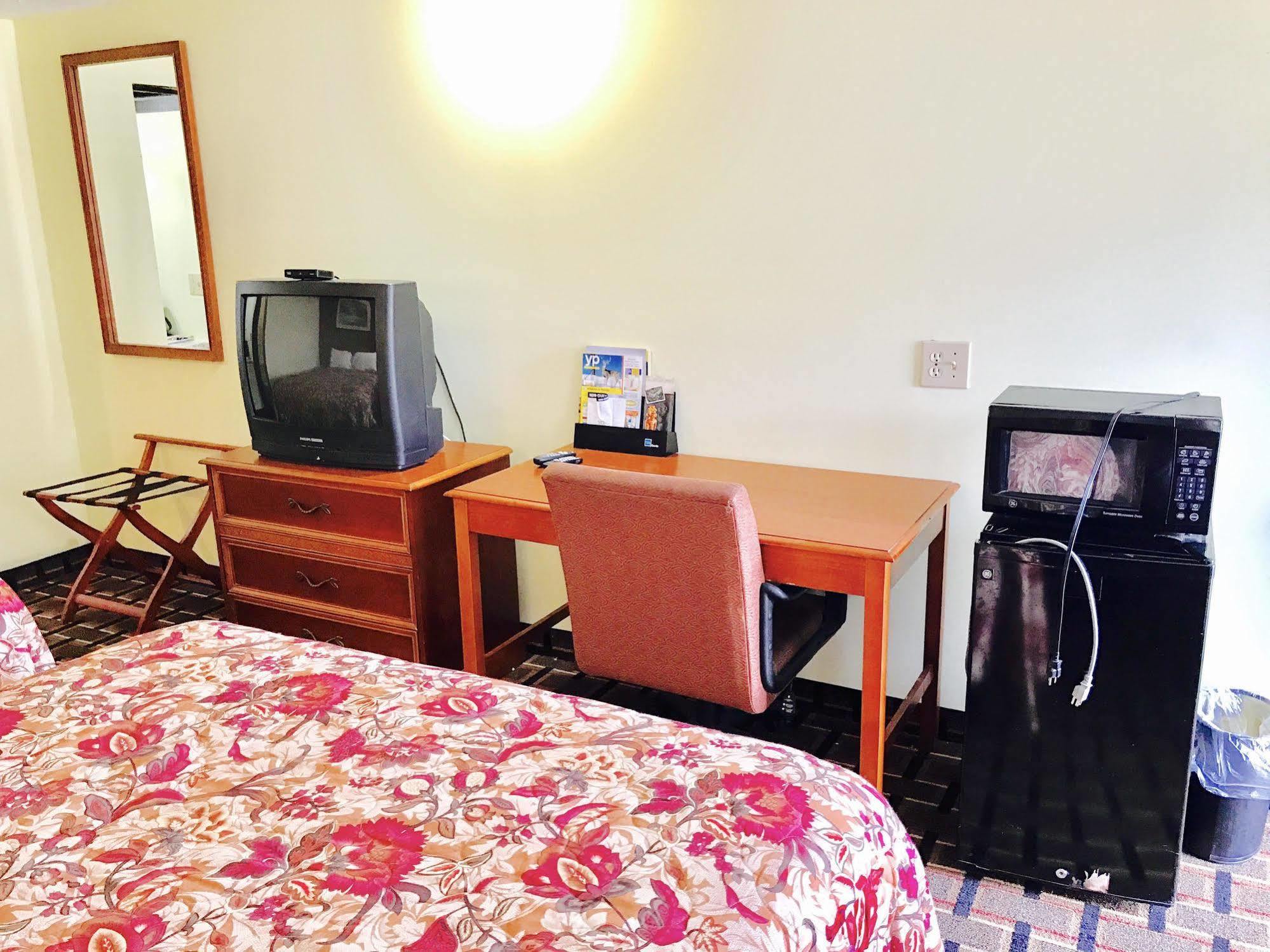 Greystone Motel Hillsboro Bagian luar foto
