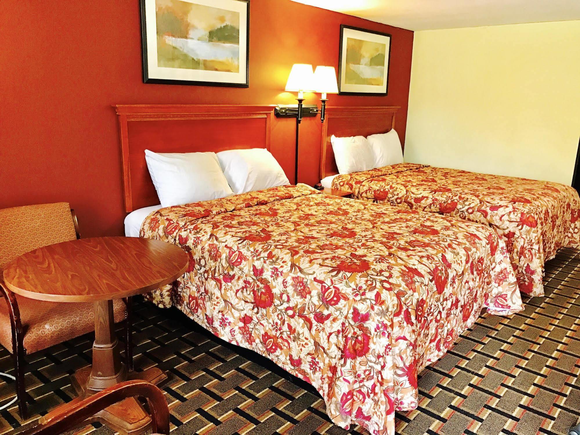Greystone Motel Hillsboro Bagian luar foto
